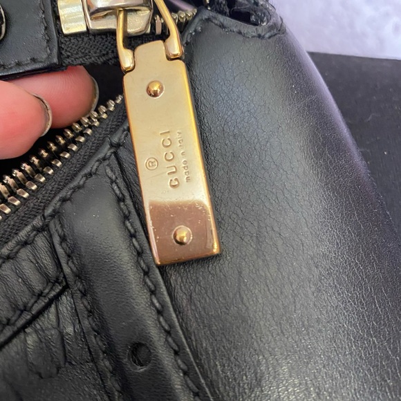 Gorgeous Vintage Gucci Bag♥️♥️♥️ - Picture 2 of 15